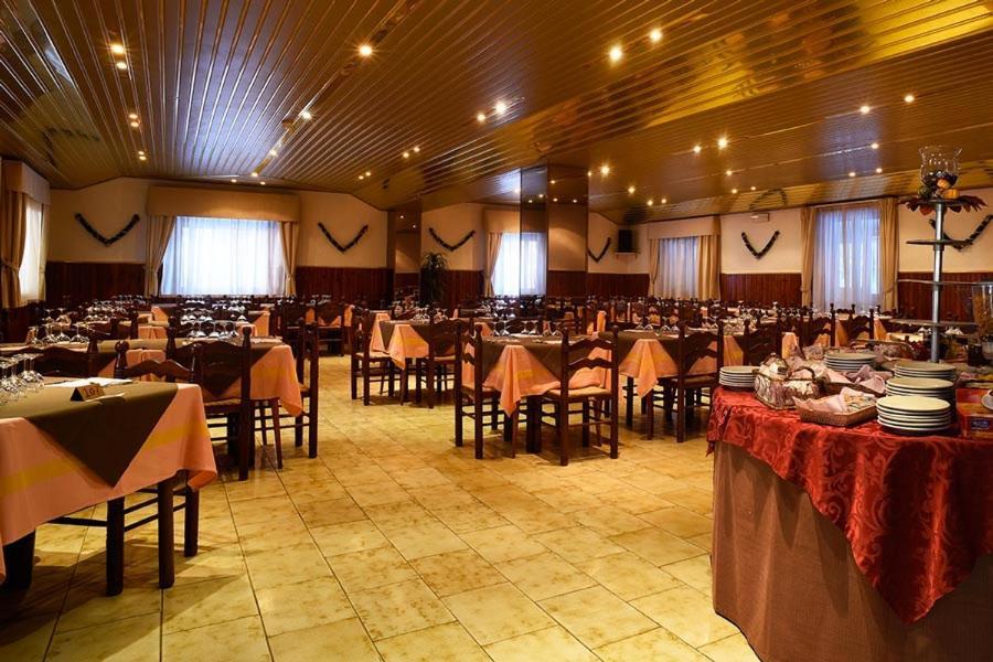 Hotel La Maielletta Преторо Екстериор снимка